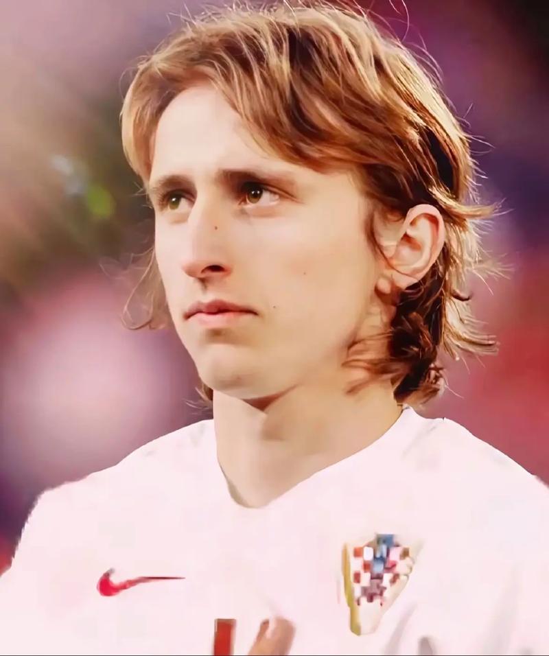 1-1，英超第8遭英超第19逼平，第83分钟遭绝平，曼联无缘升至第5