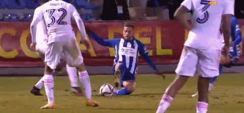 友谊赛半场：米德、斯坦韦均双响，中国女足0-5英格兰女足