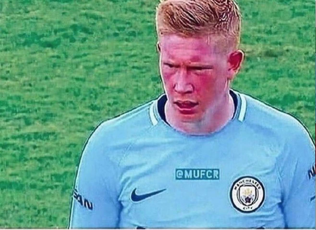 半场战报：斯洛伐克0-0北爱尔兰，双方破门乏术