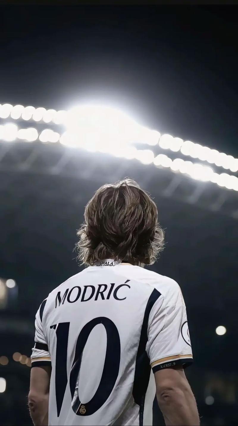 霍伊伦开场7分钟破门，为那不勒斯近36年来对阵尤文最快进球