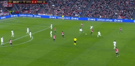 每体：巴萨考虑出售卡萨多并标价3000万欧，切尔西对他感兴趣